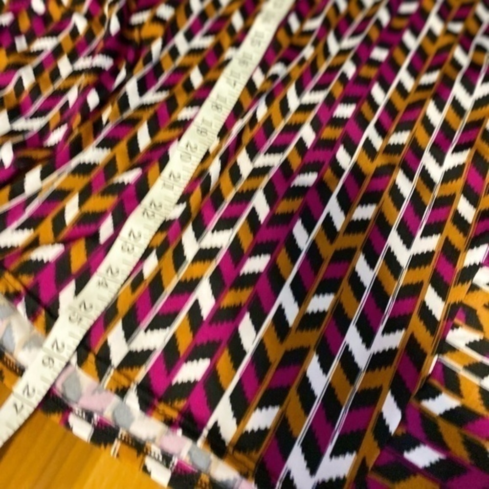 Misia Geometric Striped Flowy Top - Picture 9 of 9